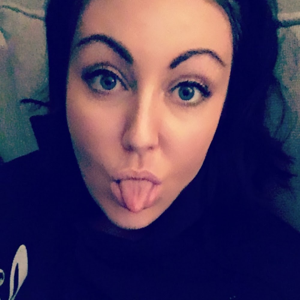 Meet your Posher, Nessa